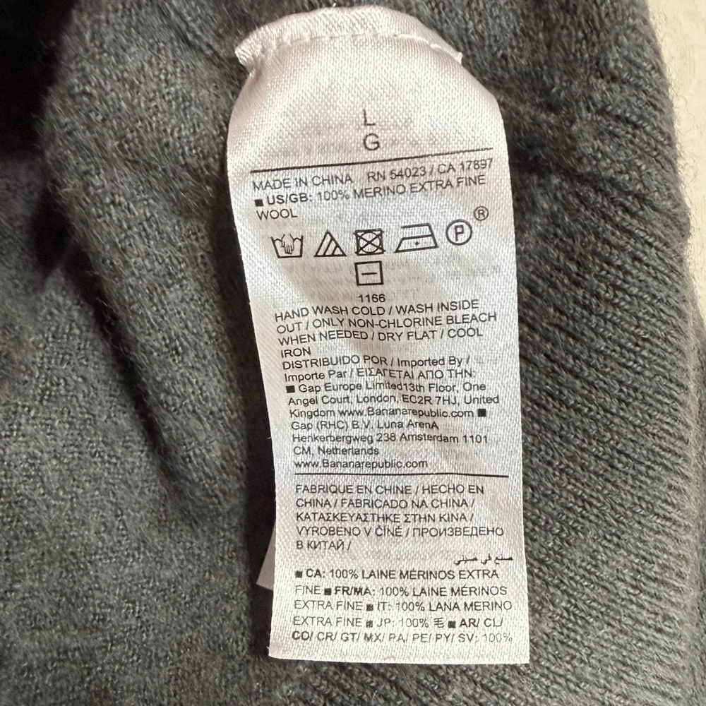 Banana Republic Sweater Mens L Grey Merino Wool Polo V-Neck Pullover Preppy